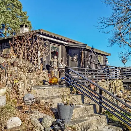 2 Bedroom Pet Friendly In Holiday home Kristiansand